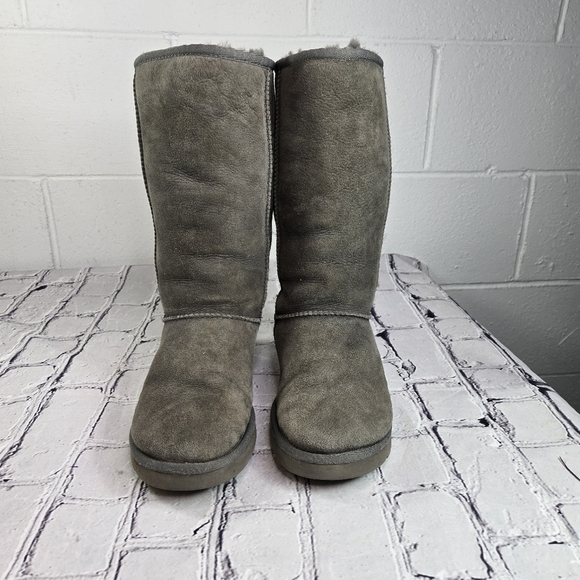 Ugg 5185 gray tall classic shearling boots - Picture 6 of 7